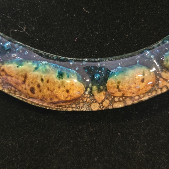 Elegant Multicolor Necklace - Picture 2 of 3